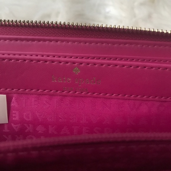 Kate Spade wallet - Picture 4 of 7